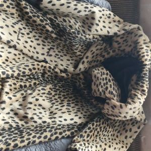 Fuax leopard fur coat